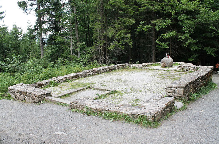 Hauswald Chapel 3